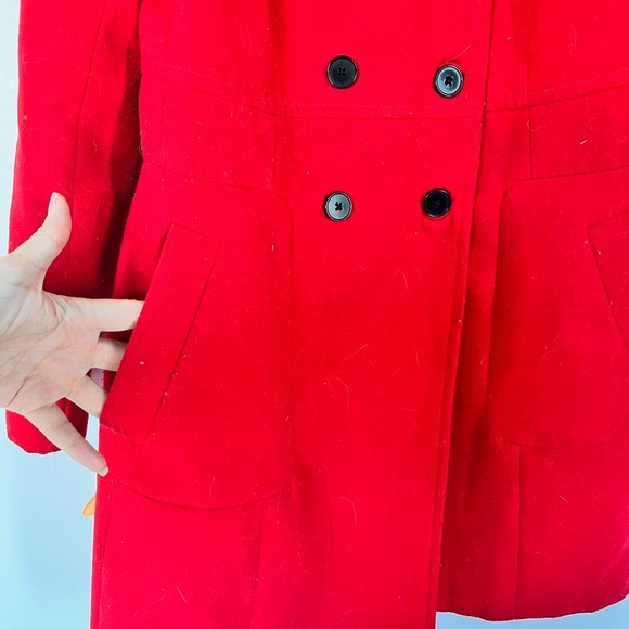 Woman Zara Bold Red Trench Coat. Perfect for cool/cold weather - Picture 2 of 14